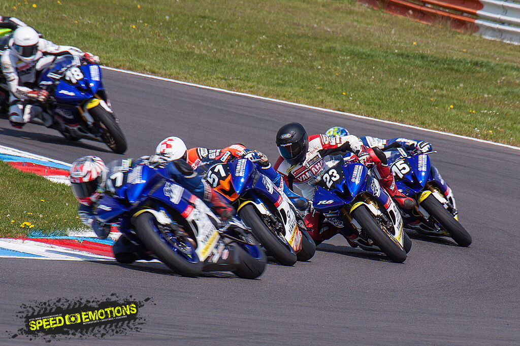 Motorsportfotograf bei der Superbike IDM 2015 auf dem Lausitzring